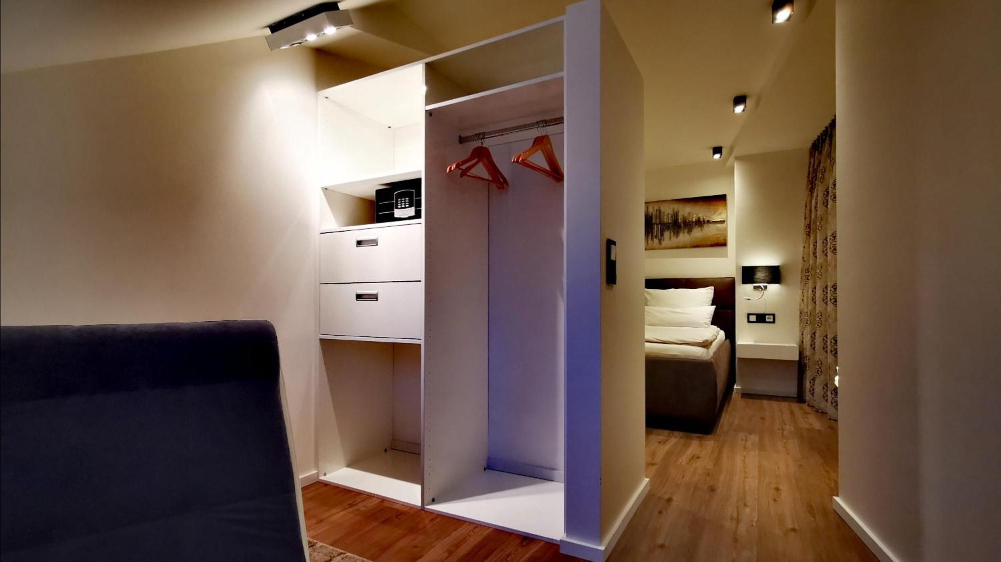 לינץ Luxor City Apartments מראה חיצוני תמונה
