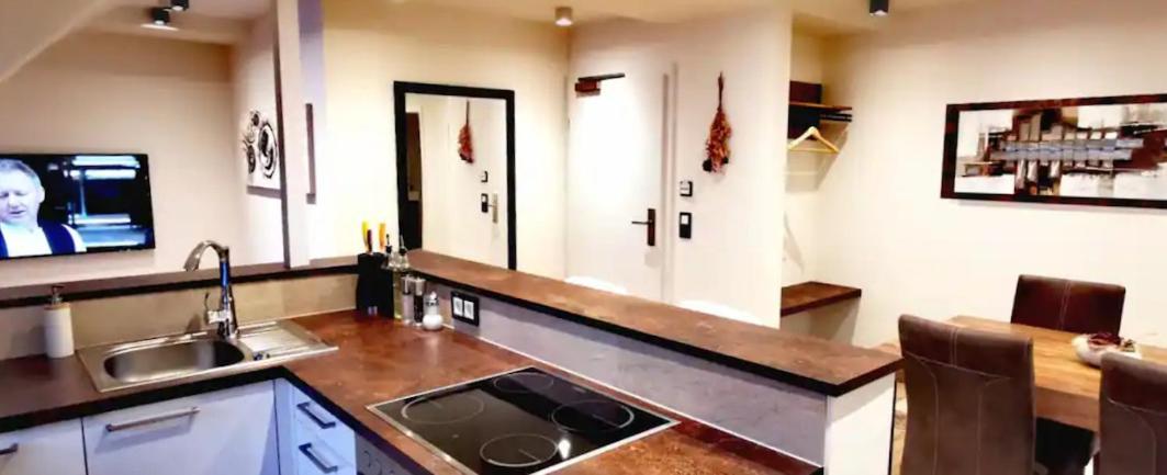 לינץ Luxor City Apartments מראה חיצוני תמונה