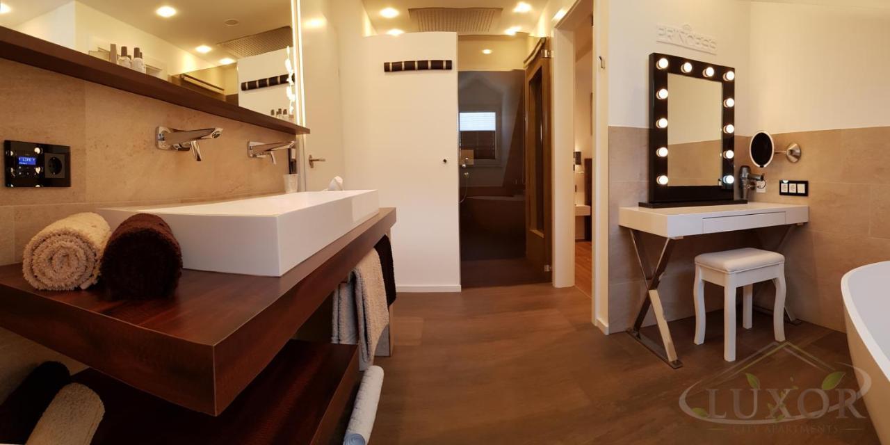 לינץ Luxor City Apartments מראה חיצוני תמונה